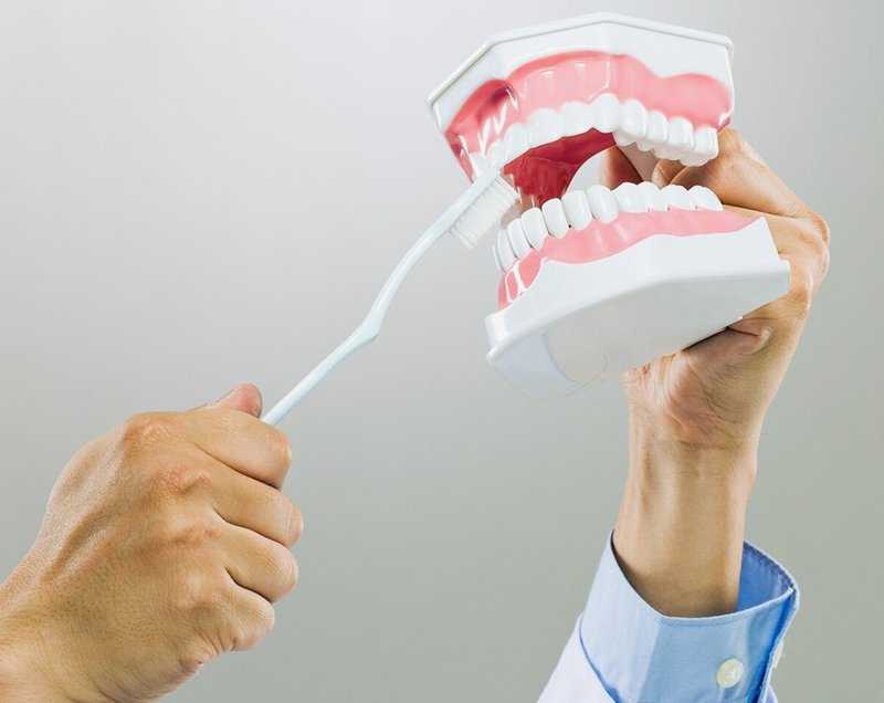 Should You Brush Your Teeth or Floss Them First?